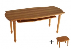 Dřevěný konferenční stolek z borovice v odstínu třešeň